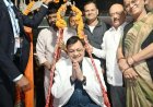 कोसाबाड़ी के सब्जी विके्रताओं ने उद्योग मंत्री व महापौर को तौला सब्जी व फल से, वेडिंग जोन की सौगात पर जताया आभार…