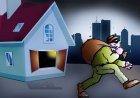 कूलर के सहारे दुकान में घुसा चोर, CCTV के तार काटकर गल्ले पर किया हाथ साफ……