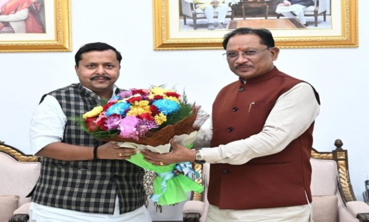 मुख्यमंत्री साय से बिहार के मंत्री नितिन नवीन मिले, शिष्टाचार भेंट में सौहार्द पर जोर