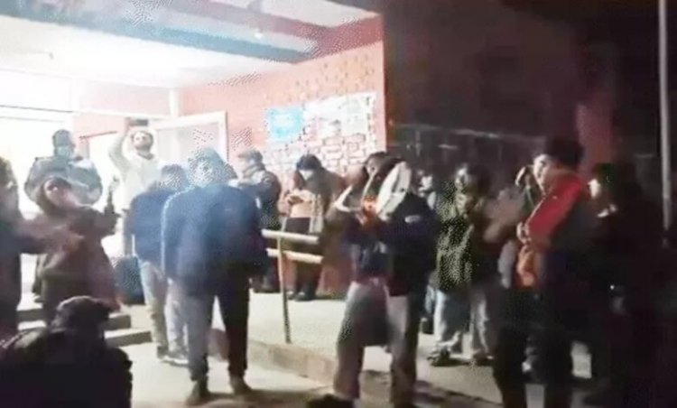 JNU में मोदी-शाह के खिलाफ नारे पर बवाल, साबरमती हॉस्टल के बाहर प्रदर्शन के बाद FIR दर्ज