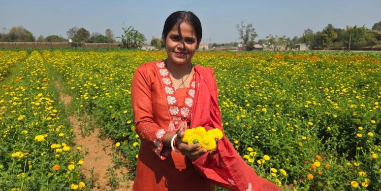 बिहान योजना से खिला रत्ना का भविष्य- फूलों की खेती से बनीं सफल उद्यमी