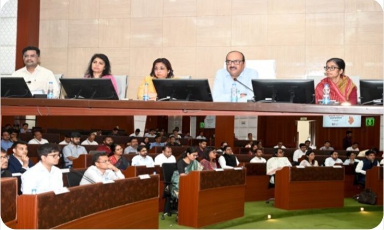 नक्सल मुक्त क्षेत्रों के लिए ‘मिशन 30 हजार’: परिवारों की आय दोगुनी करने का लक्ष्य; मुख्य सचिव ने बनाई मेगा प्लानिंग