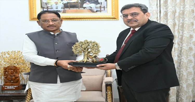 मुख्यमंत्री विष्णु देव साय से आईओसीएल के मुख्य महाप्रबंधक ने की सौजन्य मुलाकात….