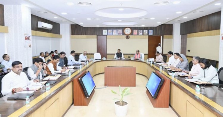 BREAKING : साय कैबिनेट की बैठक खत्म, कई महत्वपूर्ण मुद्दों हुई चर्चा, देखें किन प्रस्तावों पर लगी मुहर