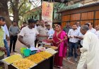 बीजेपी की ऐतिहासिक जीत पर मुख्यमंत्री निवास बगिया में भव्य जश्न, मुख्यमंत्री की धर्मपत्नी श्रीमती कौशल्या साय ने कार्यकर्ताओं को झालमुरी बांटकर खुशी जाहिर कर दी बधाई....