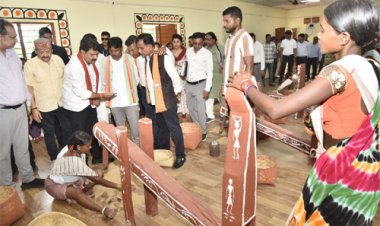 केंद्रीय गृह मंत्री के प्रस्तावित बस्तर प्रवास की तैयारियों का उप मुख्यमंत्री शर्मा ने लिया जायजा