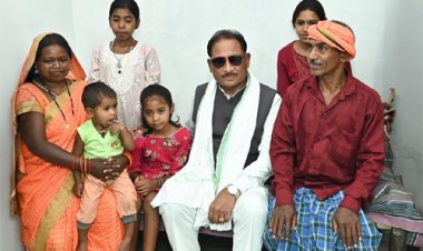 पक्के घर का सपना हुआ साकार : मुख्यमंत्री साय ने लेमरू में हितग्राही धरम सिंह के नए आवास में कराया गृह प्रवेश