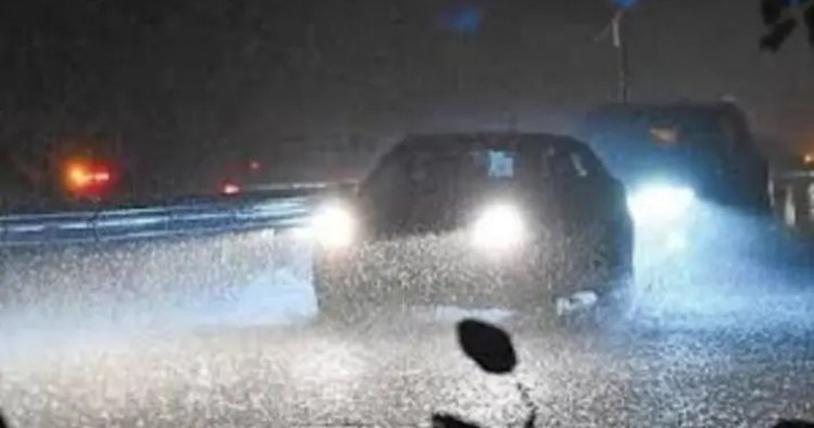 CHHATTISGARH : कई जिलों में आंधी-बारिश का कहर, हाईवे डूबा, पेड़ गिरे, बिजली गुल