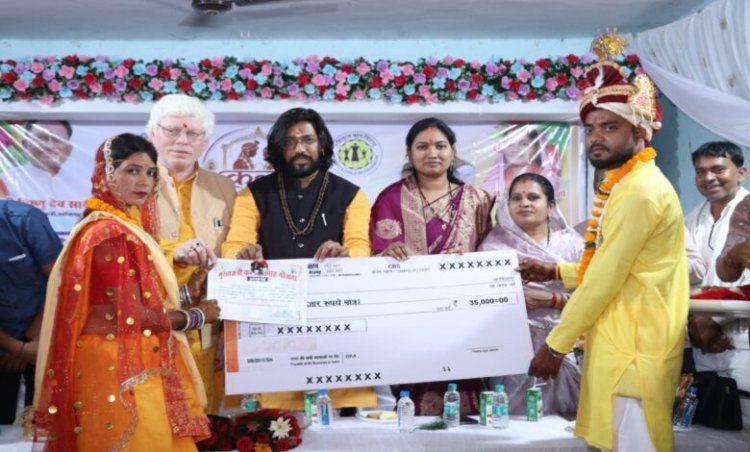 मुख्यमंत्री कन्या विवाह योजना: रायपुर जिले में 62 जोड़ों ने लिए सात फेरे, तीन जगहों पर हुआ सामूहिक विवाह