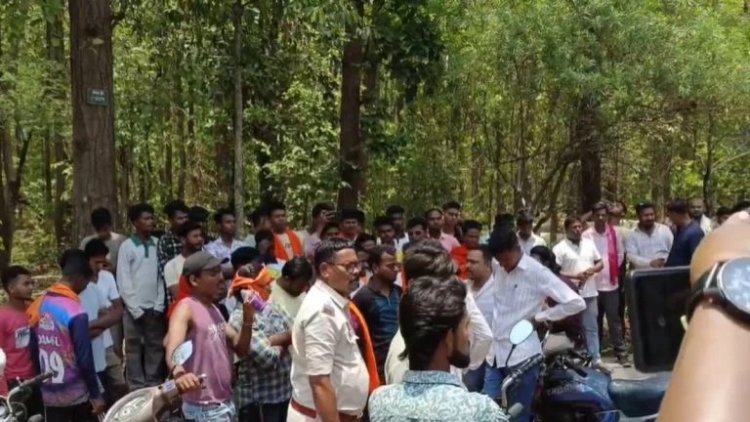 धर्मांतरण के बाद महिला के अंतिम संस्कार पर विवाद! बुलानी पड़ी पुलिस …