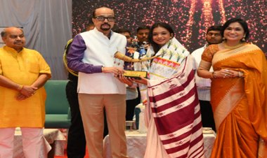 फिल्में समाज को संदेश देने का सशक्त माध्यम- राज्यपाल डेका