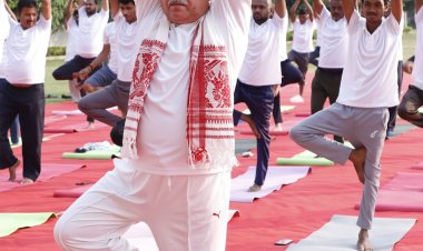 भाजपा के योग शिविरों में उमड़ा जनसैलाब, स्वस्थ भारत का दिया संदेश : प्रदेशभर में भाजपा के योग शिविरों में हजारों कार्यकर्ताओं ने किया योगाभ्यास, रायपुर से जगदलपुर तक दिखा उत्साह