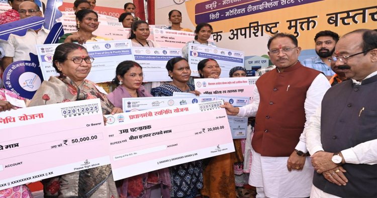 स्ट्रीट वेंडर्स के सपनों को मिली नई उड़ान, छत्तीसगढ़ में 1.12 लाख से अधिक वेंडर्स को मिला आर्थिक संबल