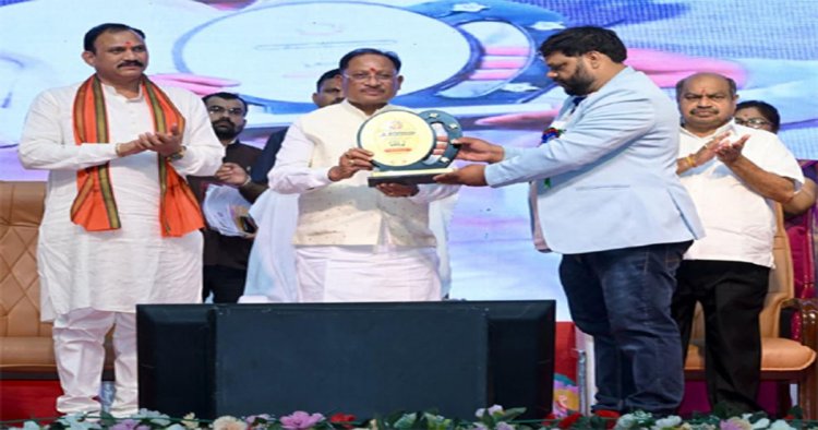 मुख्यमंत्री ने एनएचएम कर्मचारियों को दी बड़ी सौगात, 33 दिनों की हड़ताल अवधि का वेतन देने की घोषणा