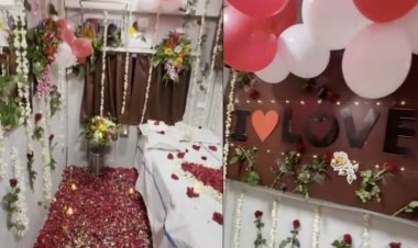 नंदीग्राम एक्सप्रेस में बना हनीमून सुइट! ट्रेन की अनोखी सजावट ने खींचा सबका ध्यान, यात्रियों ने कहा- ऐसा नजारा पहली बार देखा