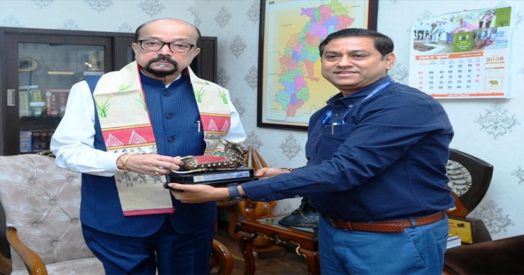 राज्यपाल डेका से एनएचएआई के क्षेत्रीय अधिकारी ने की भेंट, छत्तीसगढ़ की राष्ट्रीय राजमार्ग परियोजनाओं पर हुई चर्चा