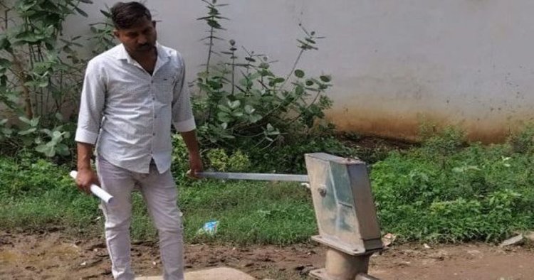 मुख्यमंत्री हेल्पलाइन से मिली त्वरित राहत: महज 8 दिनों में सुधरा हैंडपंप, ग्रामीणों के चेहरे पर लौटी मुस्कान
