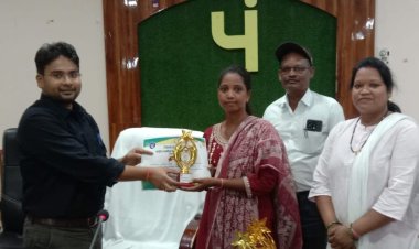 जशपुर जिले की प्रमुख खबर : जशपुर में रोजगार, स्वास्थ्य और विकास को रफ्तार: 540 युवाओं को प्रशिक्षण, समूहों को ऋण; जटिल सर्जरी सफल