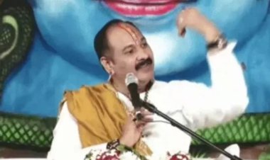 PRADEEP MISHRA STATEMENT : प्रदीप मिश्रा बोले – मोदी को गाली, ये कैसे संस्कार?