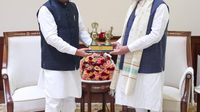 प्रधानमंत्री श्री नरेंद्र मोदी से मिले मुख्यमंत्री श्री विष्णुदेव साय – छत्तीसगढ़ के विकास को मिली नई रफ्तार ‘अमृत रजत महोत्सव’ में प्रधानमंत्री मोदी को दिया न्यौता