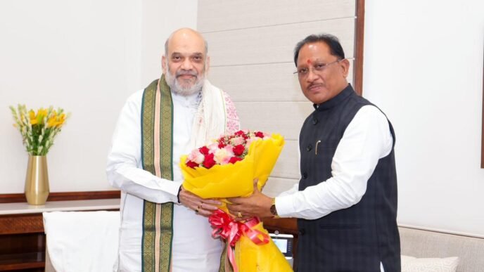 केंद्रीय गृह मंत्री श्री अमित शाह से मिले मुख्यमंत्री श्री विष्णुदेव साय एवं छत्तीसगढ़ में नक्सल उन्मूलन अभियानों व उपलब्धियों की दी जानकारी