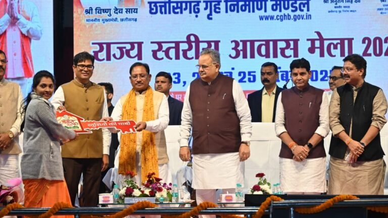 छत्तीसगढ़ गृह निर्माण मंडल आवास मेले में बंपर बुकिंग, तीन दिवसीय राज्‍य स्‍तरीय मेले में बुक हुई 188 करोड़ की 879 संपत्ति‍यां