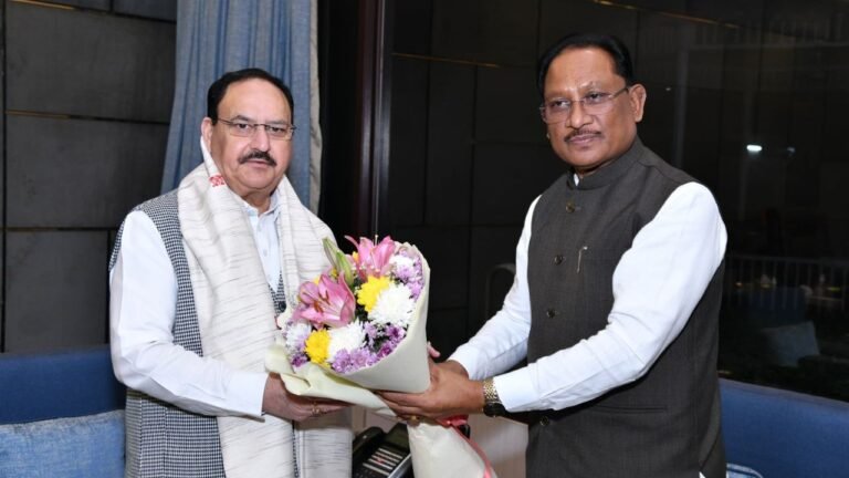CM साय ने दिल्ली में केंद्रीय मंत्री जेपी नड्डा से मुलाकात की, स्वास्थ्य ढांचे को बेहतर बनाने को लेकर विस्तार से चर्चा हुई