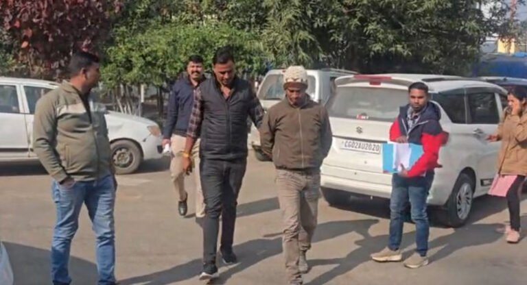25 हजार की रिश्वत लेते पकड़ाया तहसील का बाबू