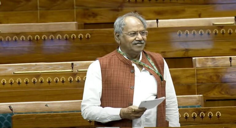 वाइब्रेंट विलेजेज़ प्रोग्राम-I की समीक्षा में सांसद बृजमोहन अग्रवाल की निर्णायक पहल, दिसंबर 2025 तक सभी सीमावर्ती गांवों में 4G कनेक्टिविटी का लक्ष्य