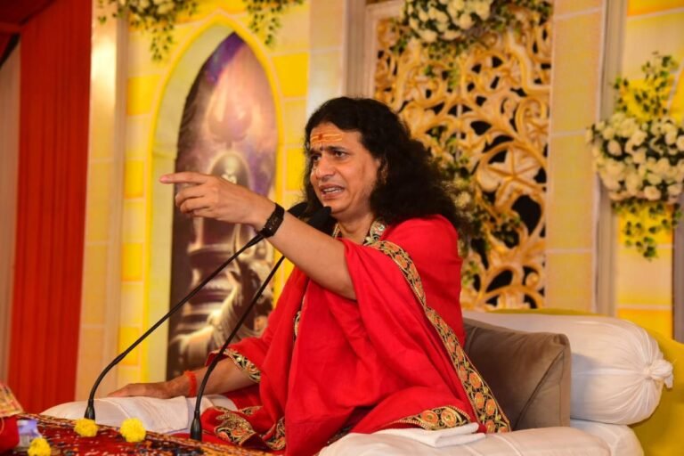 गरियाबंद में शिव महापुराण का दिव्य प्रसंग, हजारों भक्त हुए भाव-विभोर, संत इंद्रदेव जी महाराज के प्रवचन ने बांधा समां