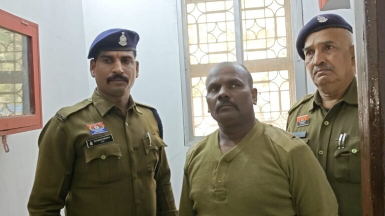 प्रधान आरक्षक की गोली मारकर हत्या, आरोपी