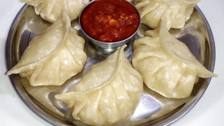 मोमोज खाने के बाद बिगड़ी 18 लोगों की तबियत,