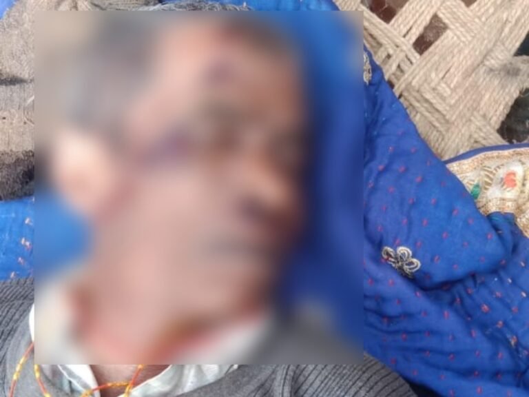 घर के बाहर संदिग्ध परिस्थितियों में मिली बैगा की