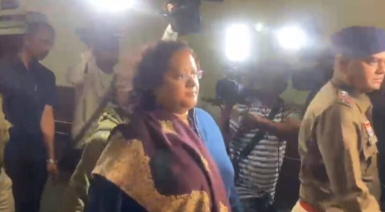 सौम्या चौरसिया को ED ने कोर्ट में किया पेश