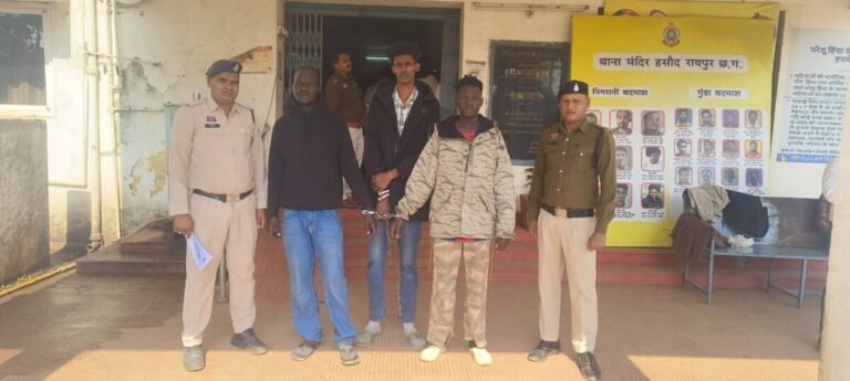 मारपीट के डर से बिल्डिंग की छत से नीचे कूदा