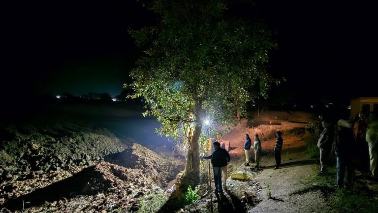 जमीन की लालच में एक बार फिर आस्था