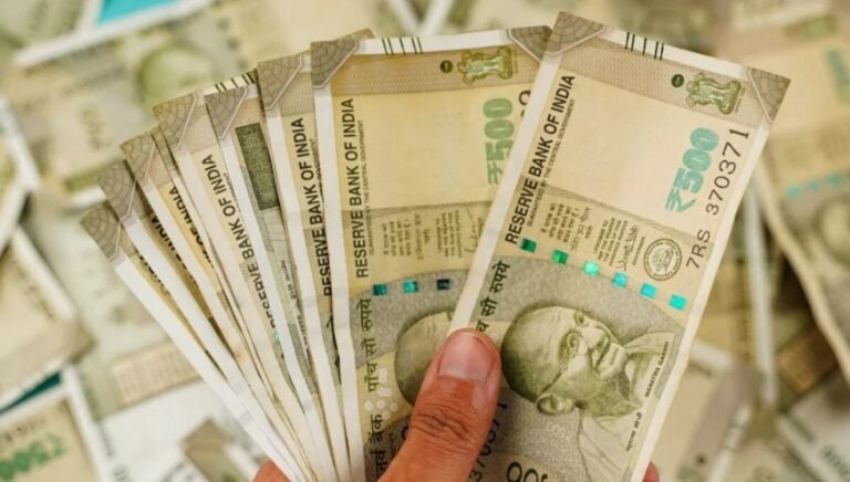 मात्र इतना सा काम और मिलेगी 8 करोड़ की सैलरी, फिर भी लोग