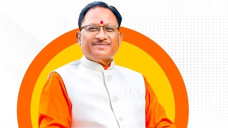 दंतेवाड़ा में 63 माओवादियों ने किया सरेंडर