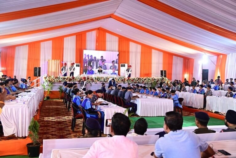 रेंजर जंबूरी में युवा संसद में डॉ. रमन