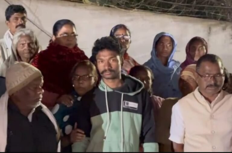 पिता के बाद बेटे की भी मौत, आदिवासी समाज में