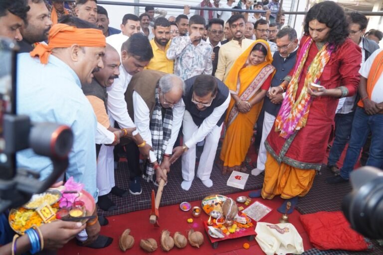 सांसद बृजमोहन ने राजधानी में 10 करोड़ रूपए