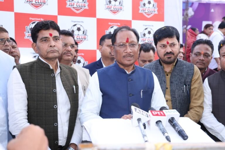 अखिल भारतीय फुटबॉल चैम्पियनशिप खरोरा के समापन