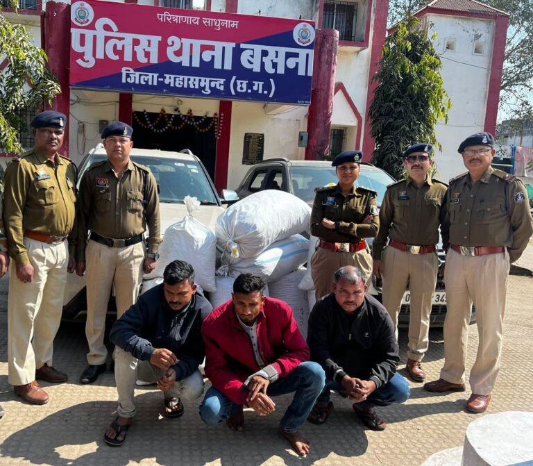 महासमुंद में नशे के सौदागरों पर पुलिस का वार