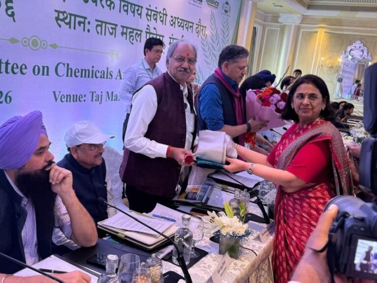 उर्वरक क्षेत्र के सशक्तिकरण पर मुंबई में मंथन