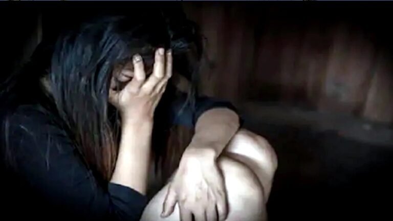 7 साल तक नाबालिग से सामूहिक दुष्कर्म, 60 वर्षीय