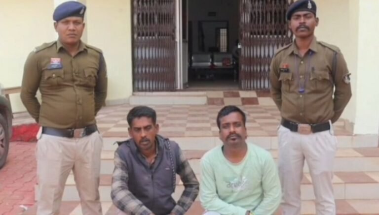 पुलिस को गाड़ी से कुचलने की कोशिश करने वाले