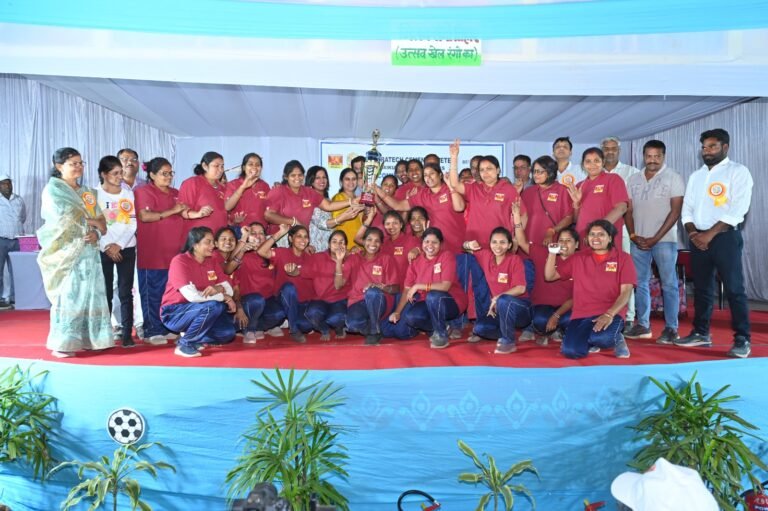 तिल्दा नेवरा में ‘मिलन संगी तिहार–खेल रंगों का’ कार्यक्रम का भव्य आयोजन, ग्रामीण महिलाओं ने खेल और लोक संस्कृति में दिखाई प्रतिभा