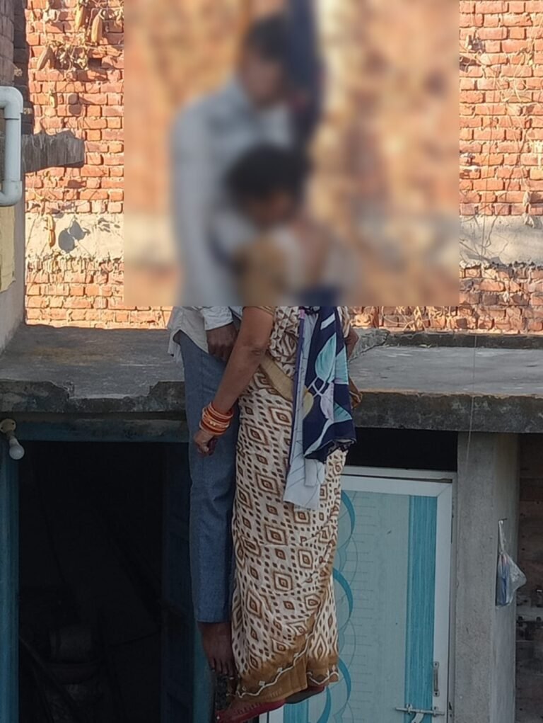 पति-पत्नी ने की आत्महत्या, इकलौते बेटे की मौत के