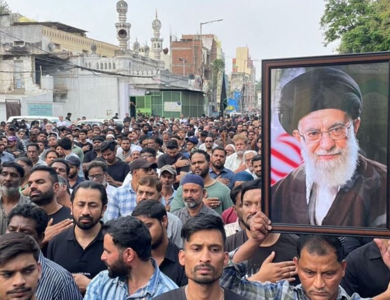 Malkajgiri में खामेनेई पोस्टर को नुकसान, स्थानीय कम्युनिटी में तनाव