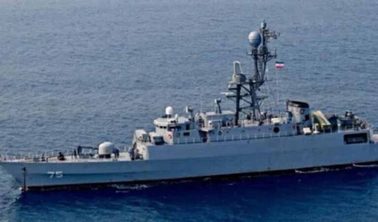श्रीलंका के पास US ने ईरानी युद्धपोत डुबोया, 87 मरे | US sinks Iranian warship off Sri Lanka, 87 dead
